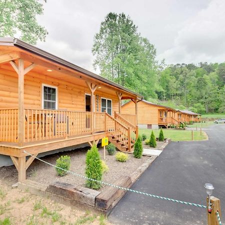 Bears Den Cabin With Porch About 5 Mi To Bryson City! エクステリア 写真